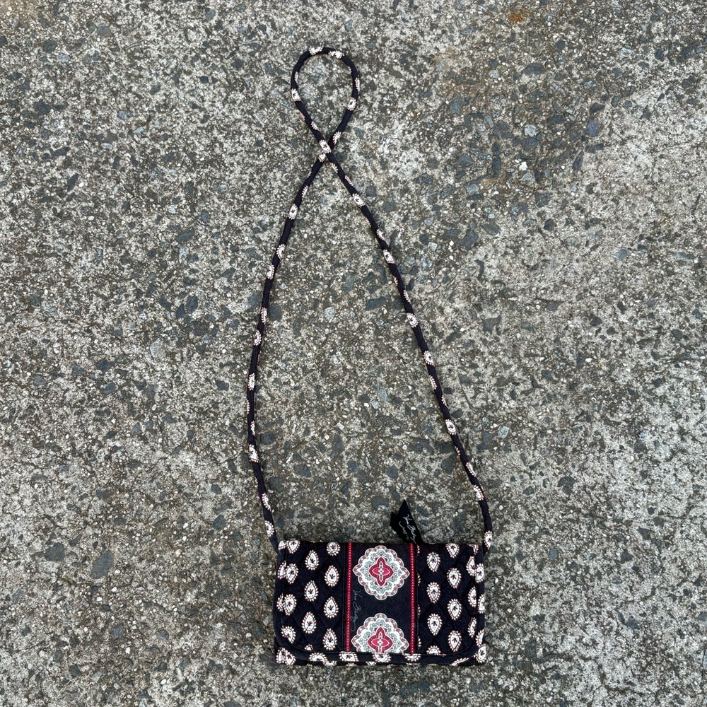Black Vera Bradley wallet purse crossbody